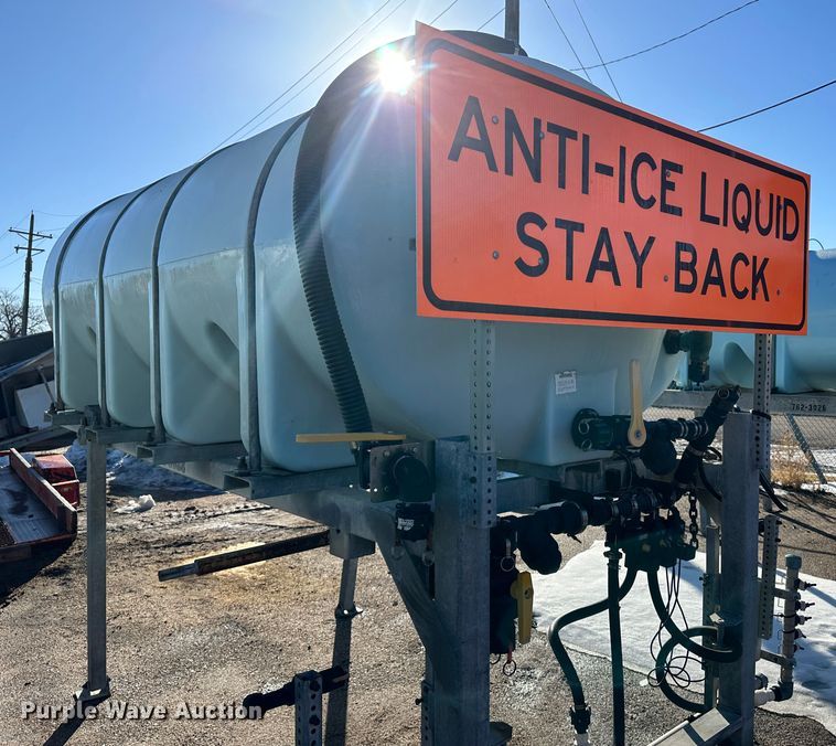 image for item LT9502 1998 Force America  salt brine tank