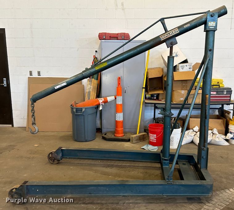 image for item LT9524 Walker 93805  engine hoist