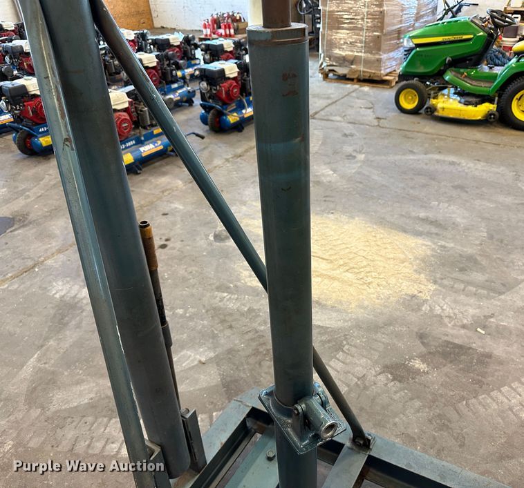 image for item LT9524 Walker 93805  engine hoist