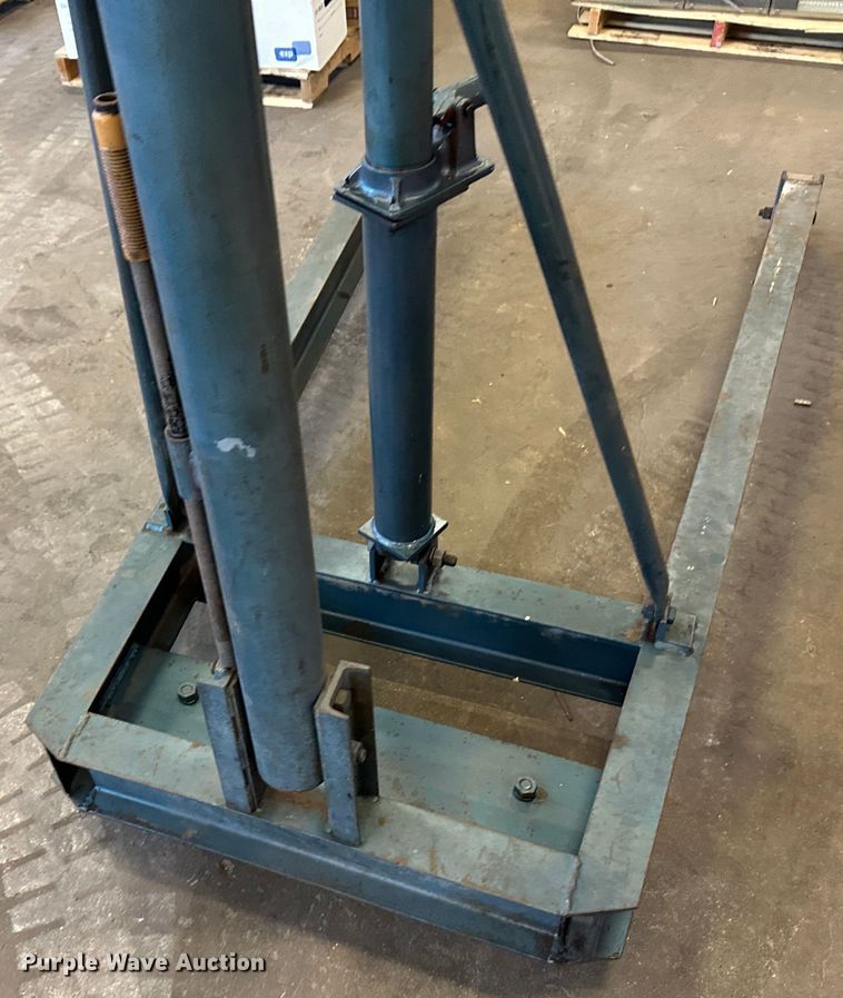 image for item LT9524 Walker 93805  engine hoist