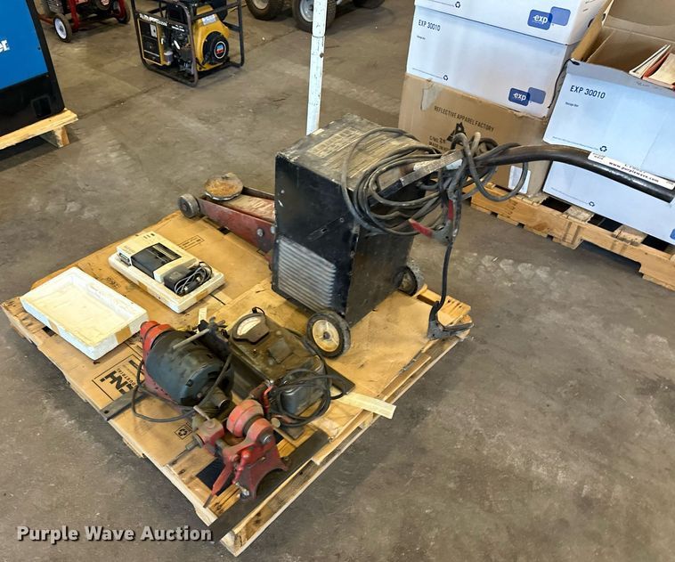 image for item LT9527 Tools