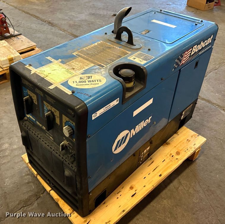 image for item LT9528 2008 Miller Bobcat 250  welder/generator
