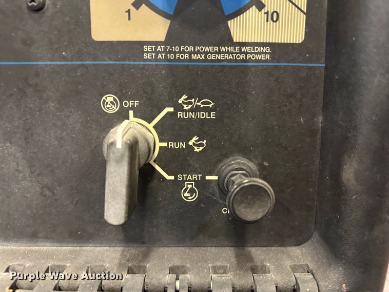 image for item LT9528 2008 Miller Bobcat 250  welder/generator