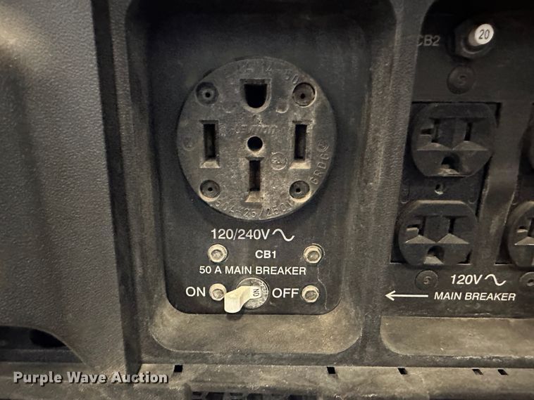 image for item LT9528 2008 Miller Bobcat 250  welder/generator