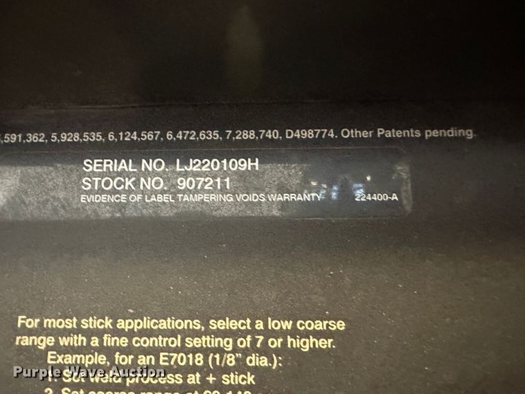 image for item LT9528 2008 Miller Bobcat 250  welder/generator