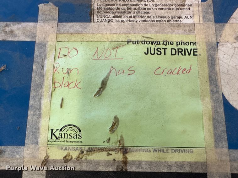 image for item LT9528 2008 Miller Bobcat 250  welder/generator