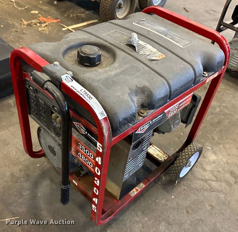 image for item LT9530 2005 Briggs & Stratton 0302-3500W  generator