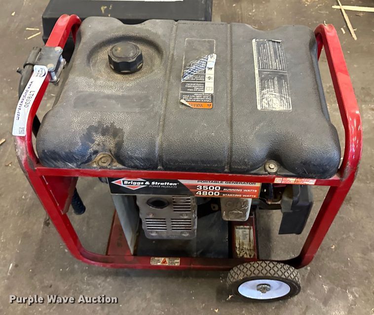 image for item LT9530 2005 Briggs & Stratton 0302-3500W  generator