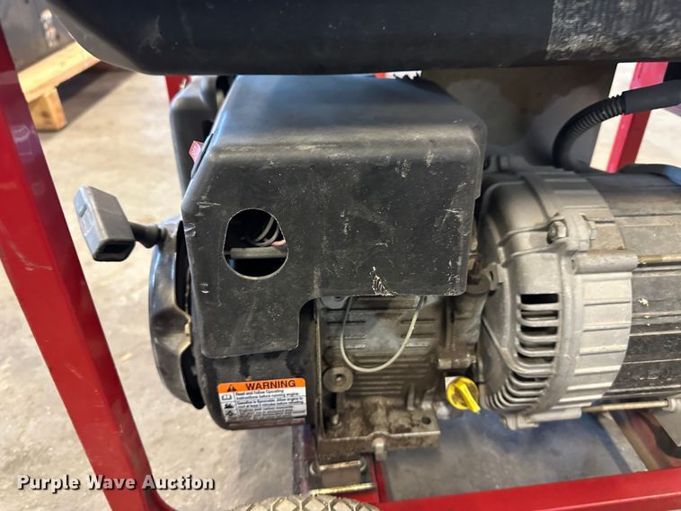 image for item LT9530 2005 Briggs & Stratton 0302-3500W  generator