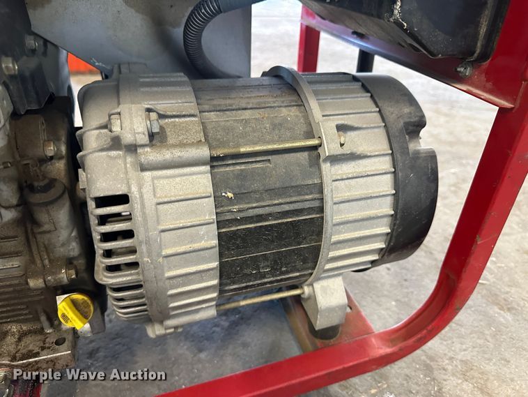 image for item LT9530 2005 Briggs & Stratton 0302-3500W  generator