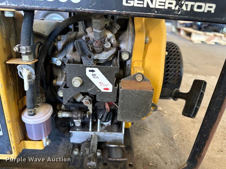 image for item LT9531 2010 Robin RGD2500  generator