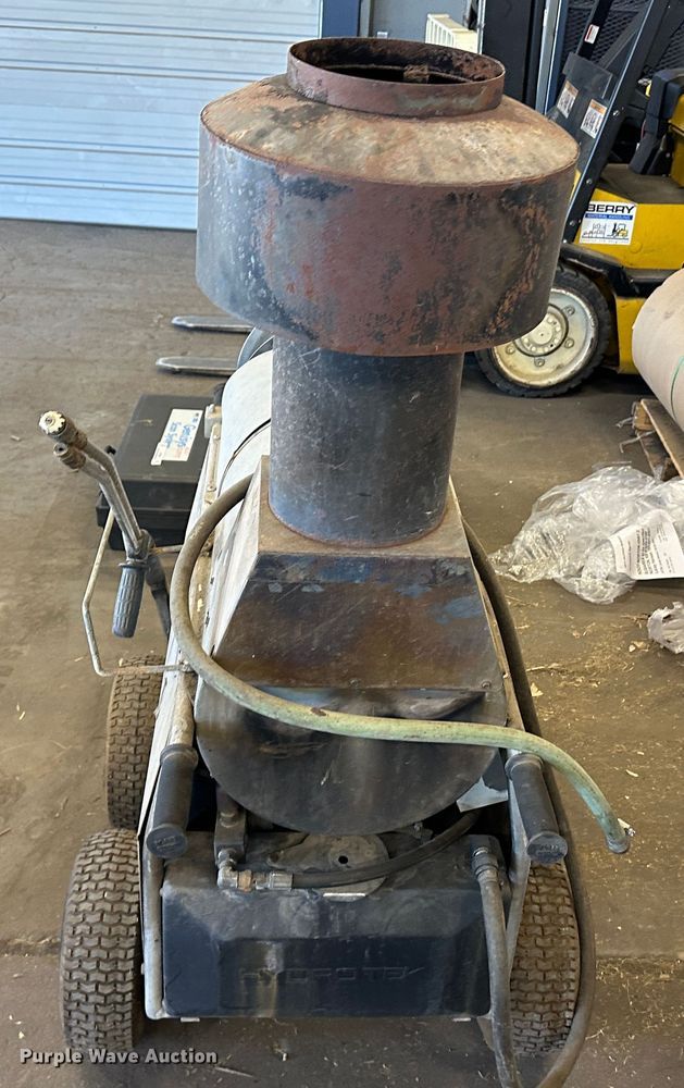 image for item LT9532 Hydro Tek HD20004E2G  pressure washer