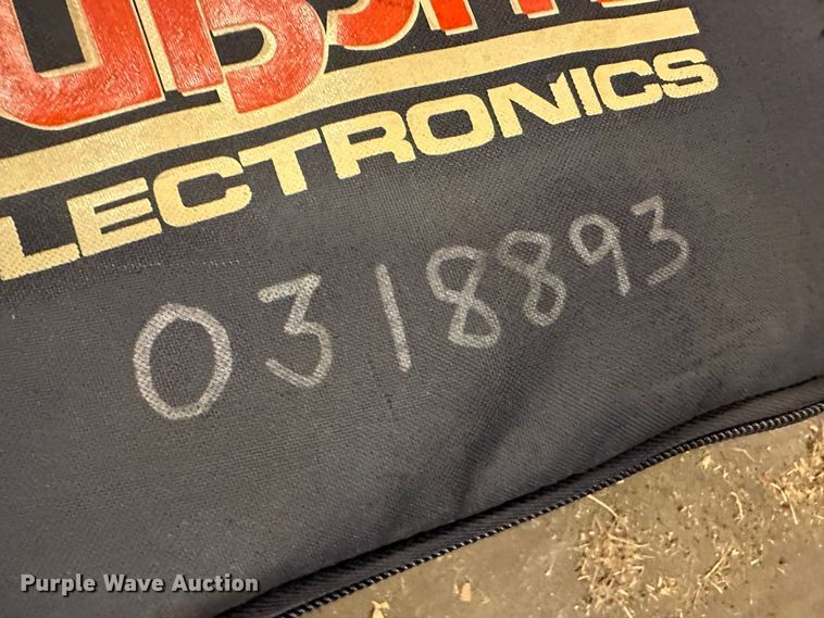 image for item LT9534 Subsite Electronics  utility locator