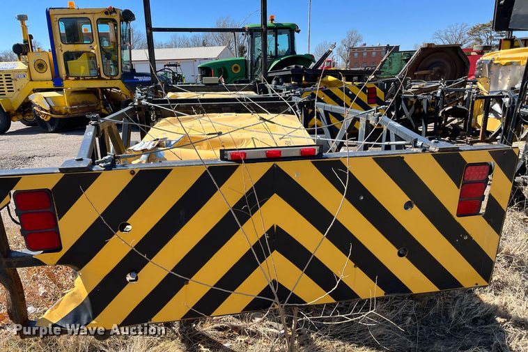 image for item MD9548 2006 Trinity Safe-Stop TMA9000  crash attenuator trailer