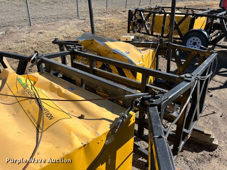 image for item MD9549 2008 Trinity Safe-Stop TMA9000  crash attenuator trailer