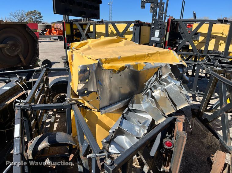 image for item MD9550 2011 Trinity Safe-Stop TMA9000  crash attenuator trailer