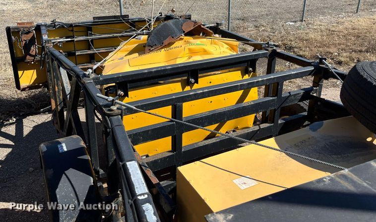 image for item MD9551 2012 Trinity Safe-Stop TMA9000  crash attenuator trailer