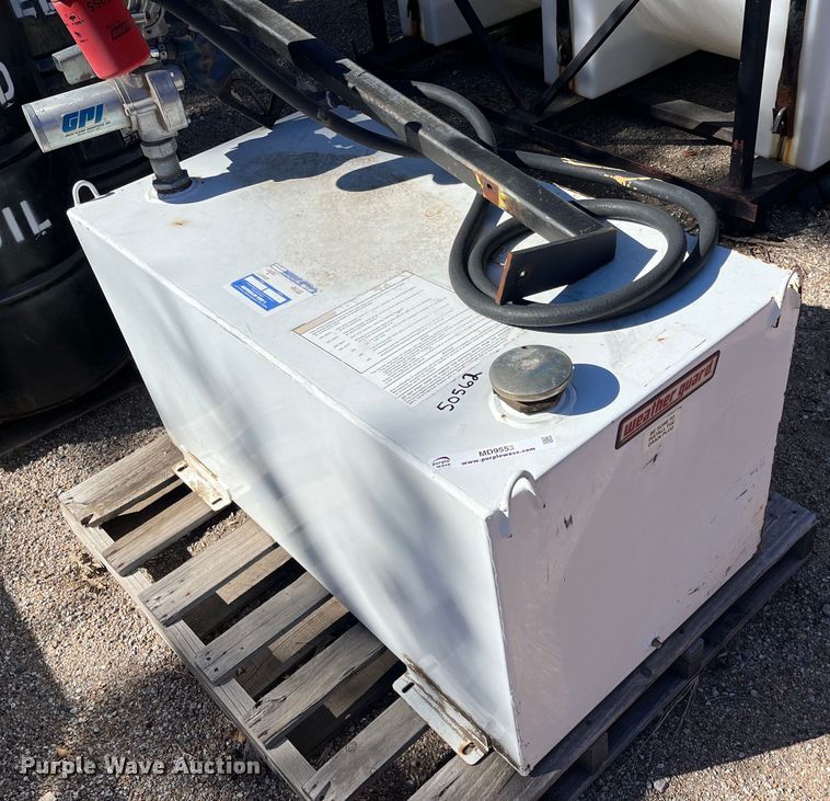 image for item MD9553 Weatherguard auxiliary fuel tank