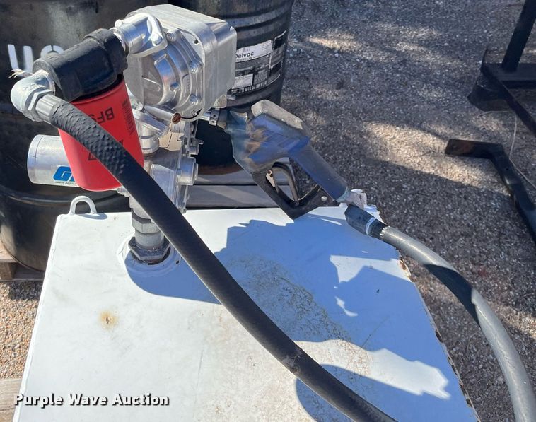 image for item MD9553 Weatherguard auxiliary fuel tank