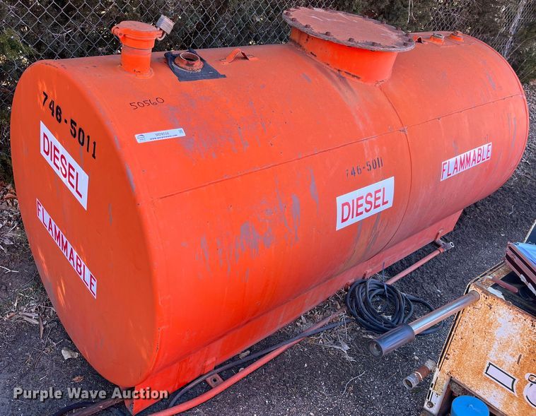 image for item MD9556 Fuel tank