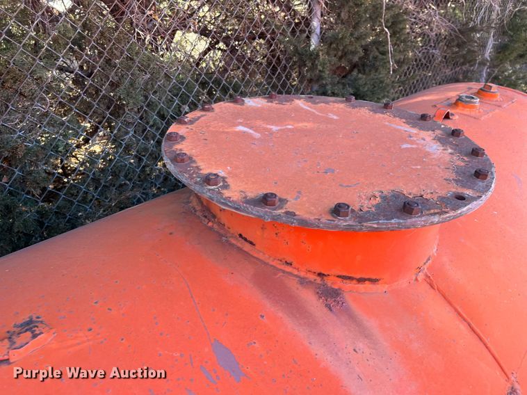 image for item MD9556 Fuel tank