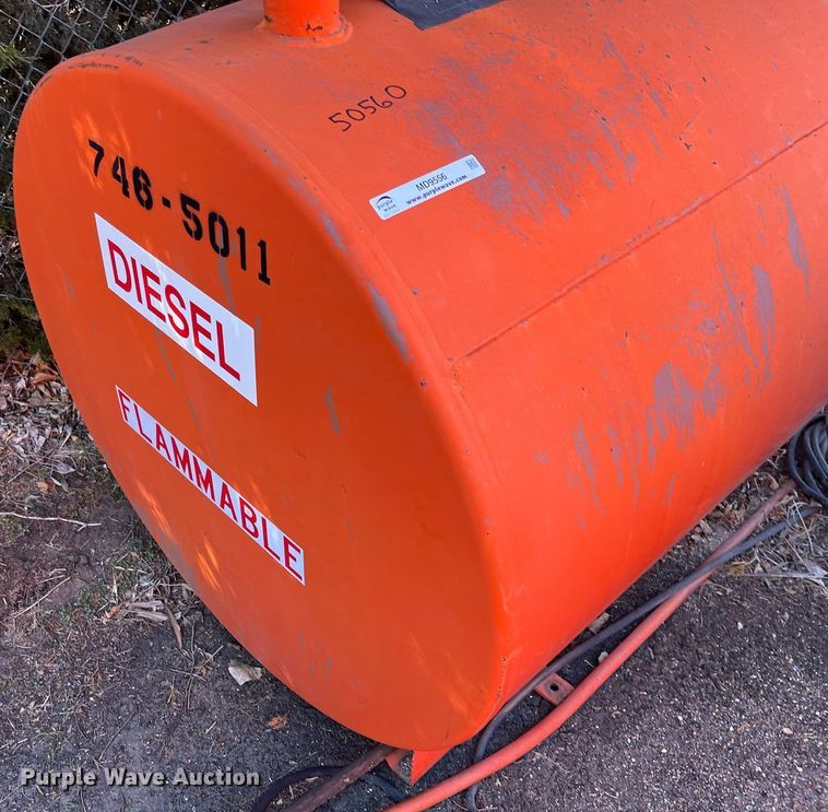 image for item MD9556 Fuel tank