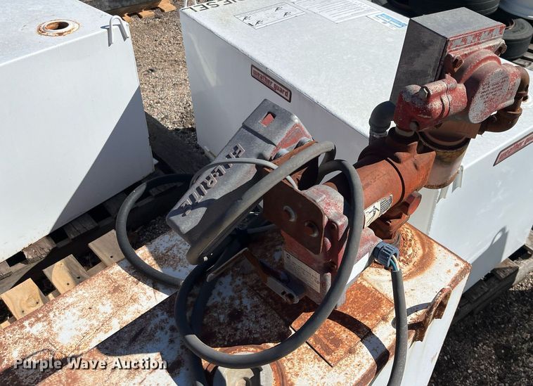 image for item MD9557 Weatherguard  L-shaped auxiliary fuel tank