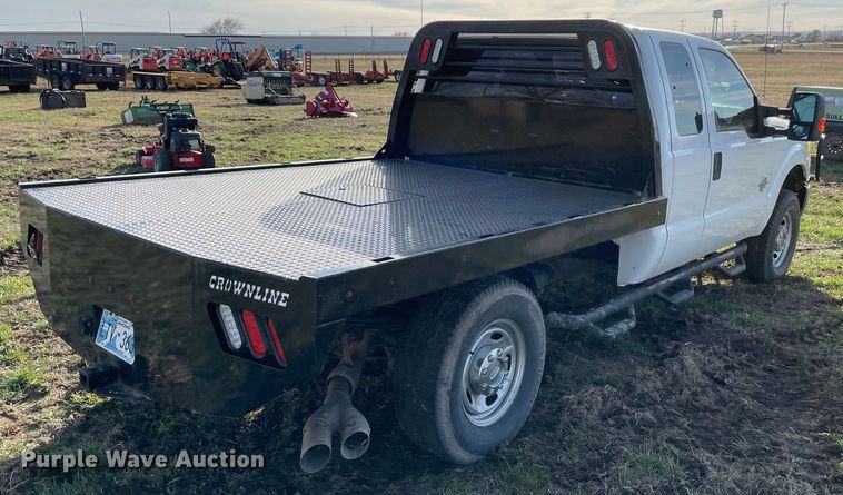 image for item DP3055 2012 Ford F250 Super Duty  SuperCab flatbed pickup truck