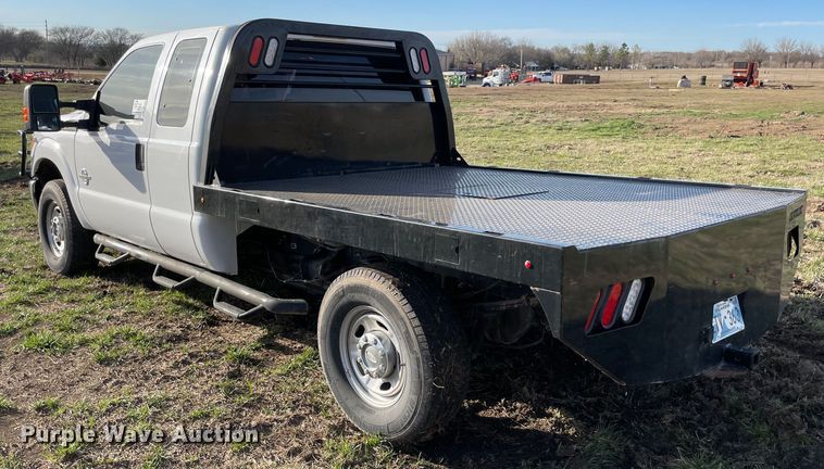 image for item DP3055 2012 Ford F250 Super Duty  SuperCab flatbed pickup truck