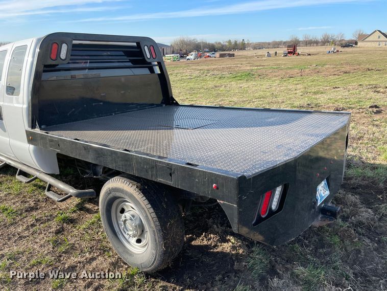 image for item DP3055 2012 Ford F250 Super Duty  SuperCab flatbed pickup truck