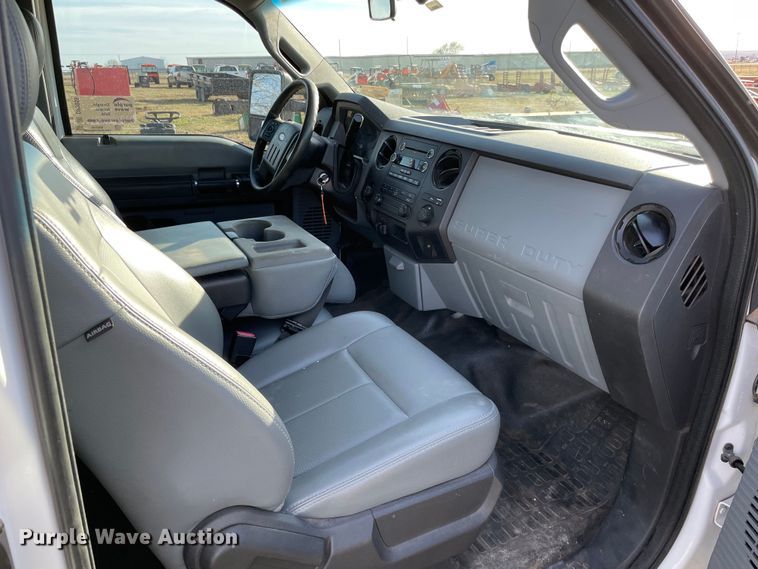 image for item DP3055 2012 Ford F250 Super Duty  SuperCab flatbed pickup truck