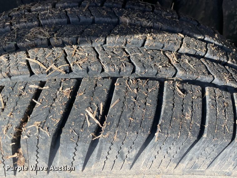 image for item DP3055 2012 Ford F250 Super Duty  SuperCab flatbed pickup truck