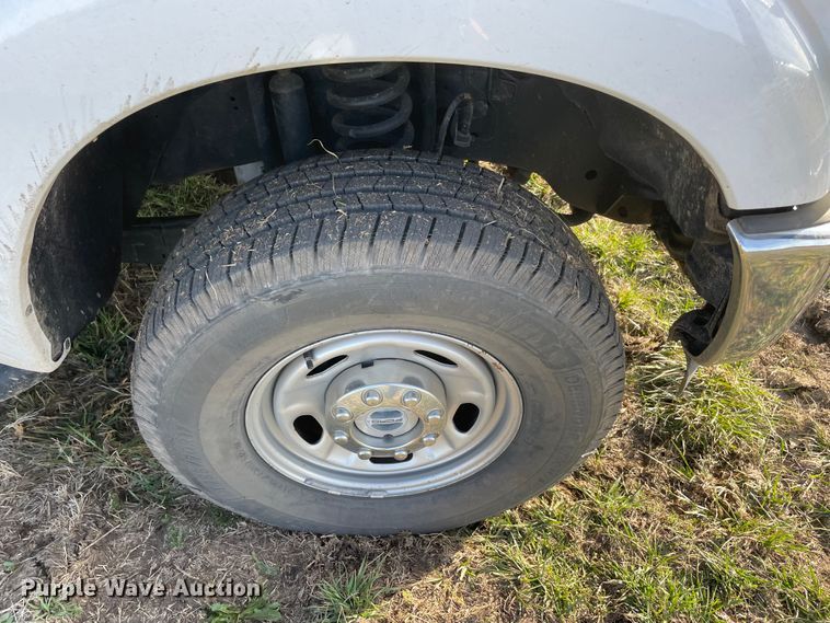 image for item DP3055 2012 Ford F250 Super Duty  SuperCab flatbed pickup truck