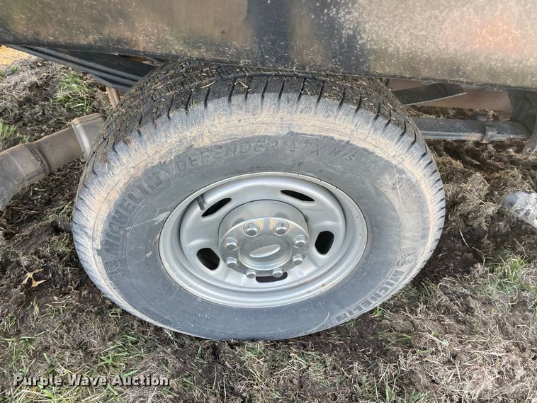 image for item DP3055 2012 Ford F250 Super Duty  SuperCab flatbed pickup truck