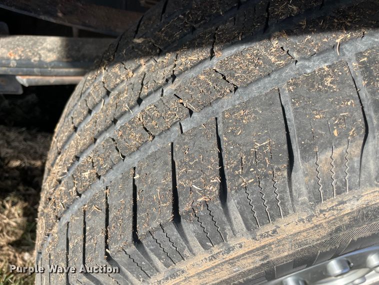 image for item DP3055 2012 Ford F250 Super Duty  SuperCab flatbed pickup truck