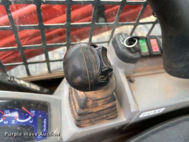 image for item DP3070 2015 Kubota SVL90-2  tracked skid steer loader