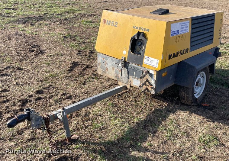 image for item DQ5711 2002 Kaeser M52  air compressor