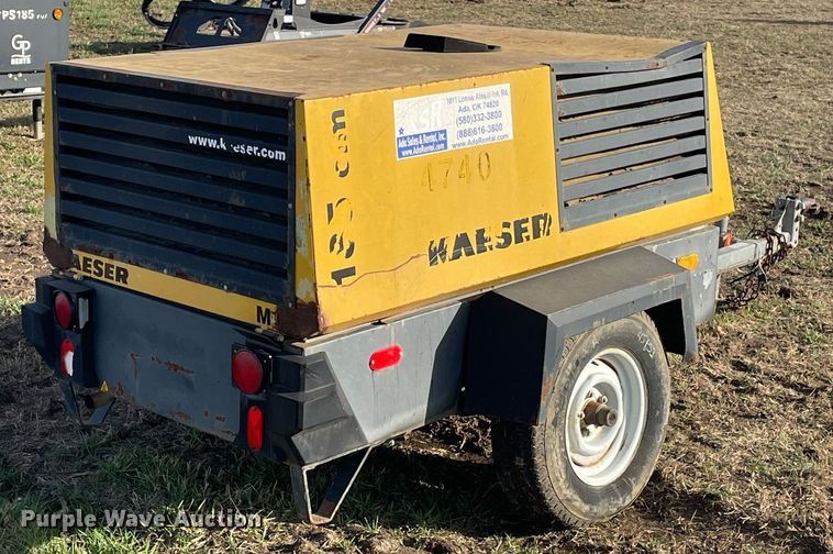 image for item DQ5711 2002 Kaeser M52  air compressor