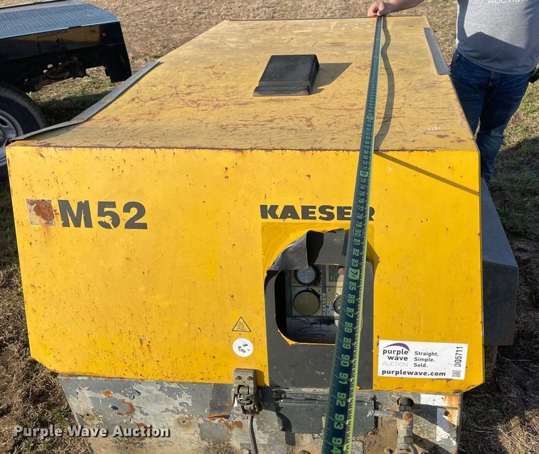 image for item DQ5711 2002 Kaeser M52  air compressor