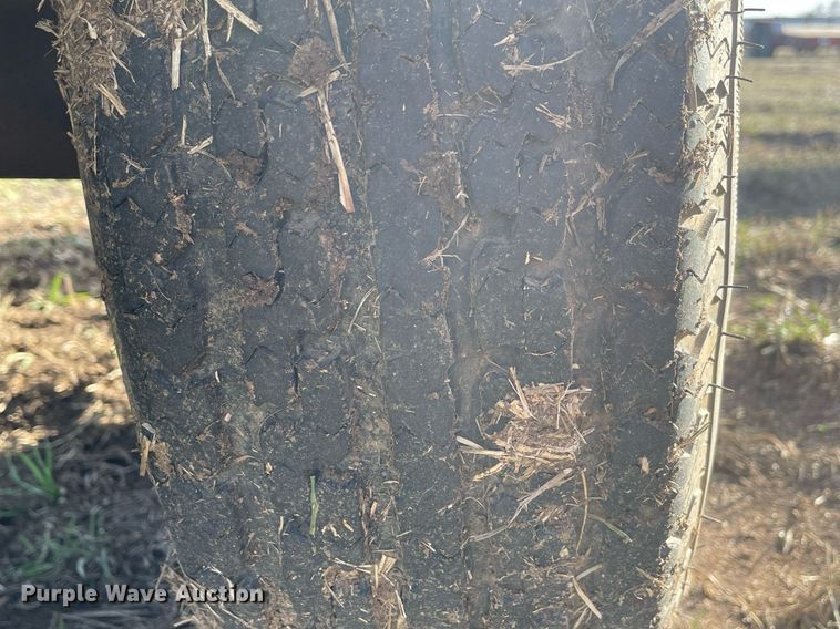 image for item DQ5711 2002 Kaeser M52  air compressor