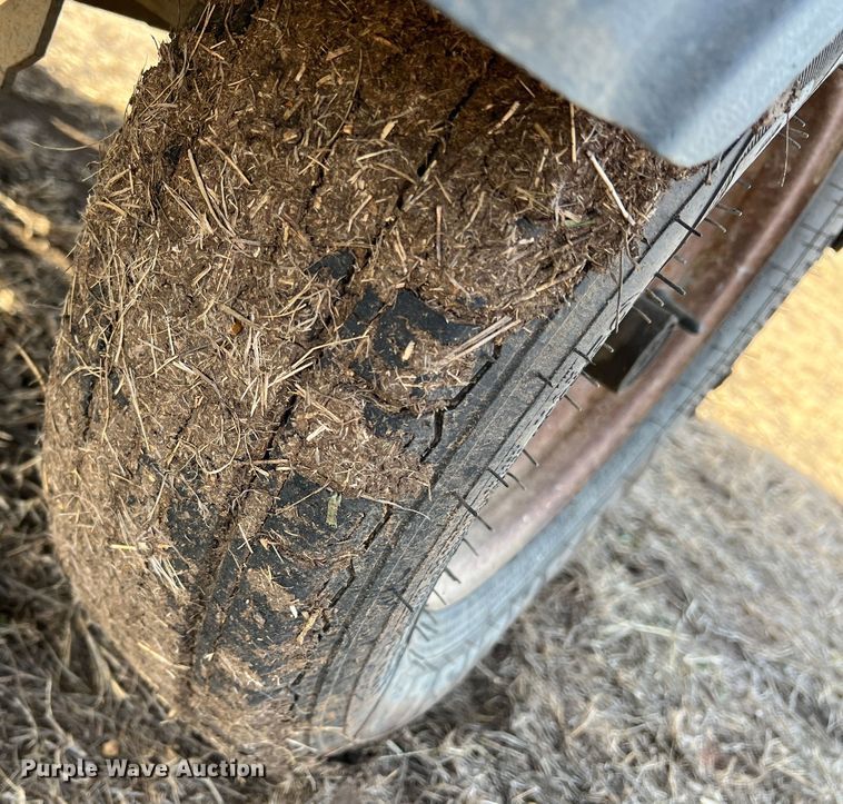 image for item DQ5712 Sullair 185  air compressor