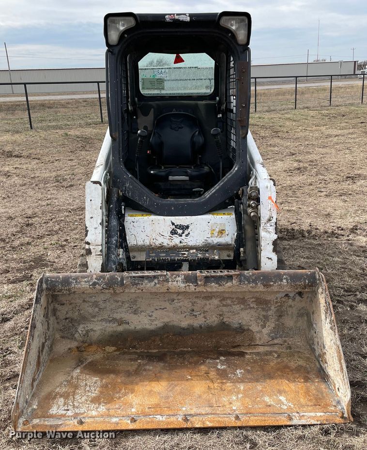 image for item DQ5713 2021 Bobcat T450  tracked skid steer loader