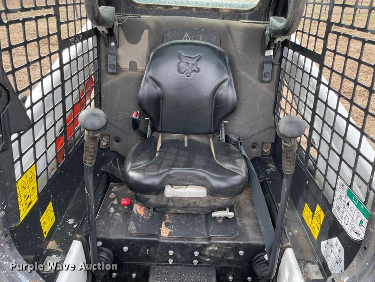 image for item DQ5713 2021 Bobcat T450  tracked skid steer loader