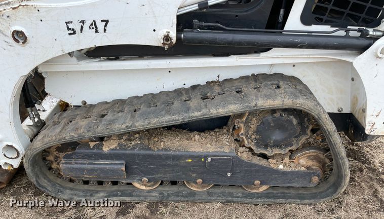 image for item DQ5713 2021 Bobcat T450  tracked skid steer loader