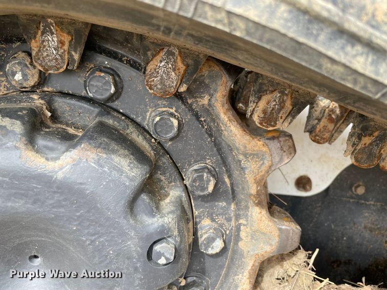 image for item DQ5713 2021 Bobcat T450  tracked skid steer loader