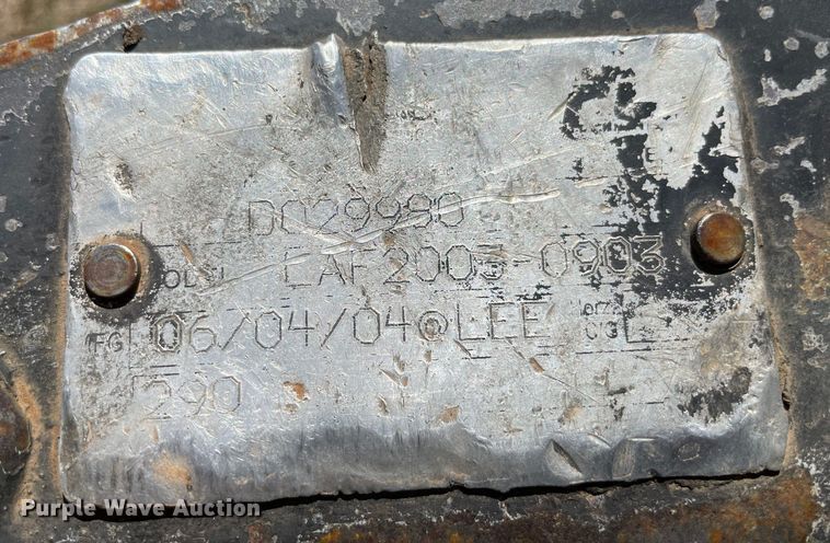 image for item DQ5714 Skid steer breaker