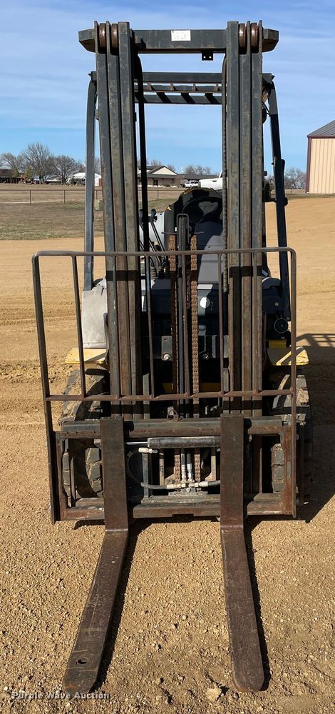 image for item DQ5715 2006 Komatsu EG25T-16  forklift