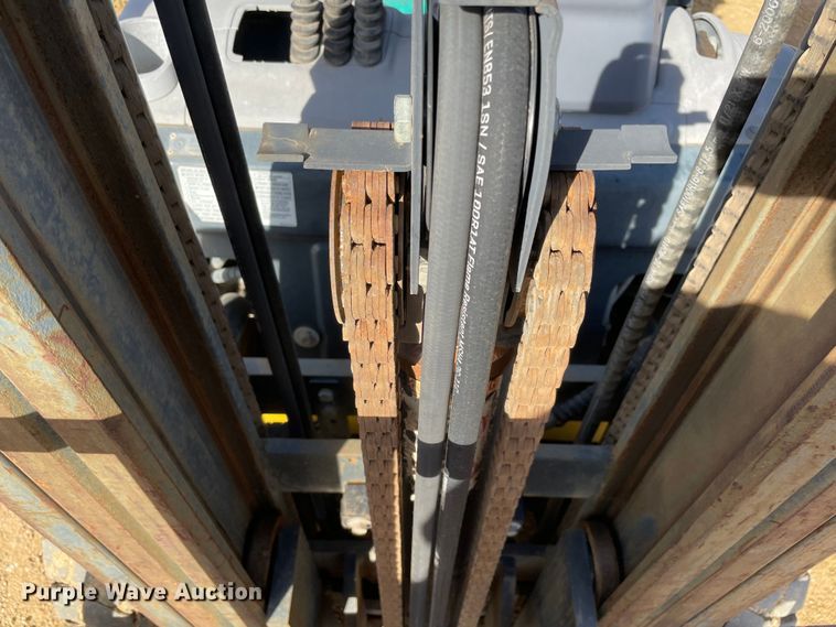 image for item DQ5715 2006 Komatsu EG25T-16  forklift