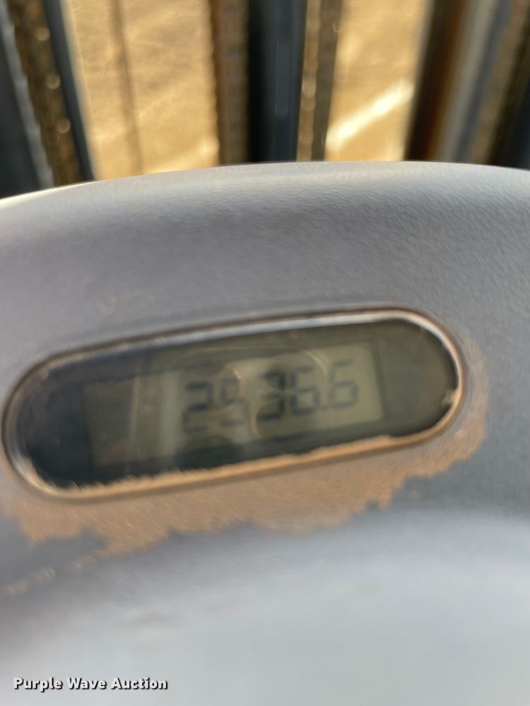 image for item DQ5715 2006 Komatsu EG25T-16  forklift