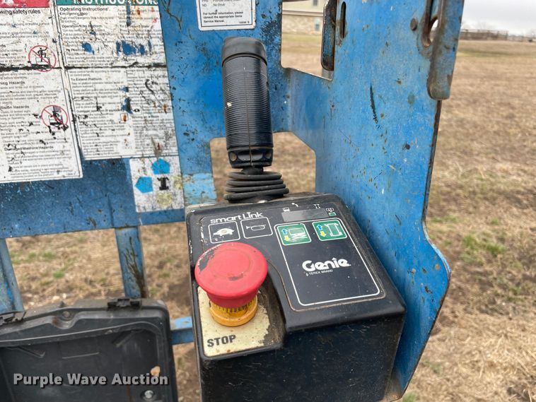 image for item DQ5716 Genie GS-2032  scissor lift